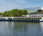 MS MONARCH COUNTESS